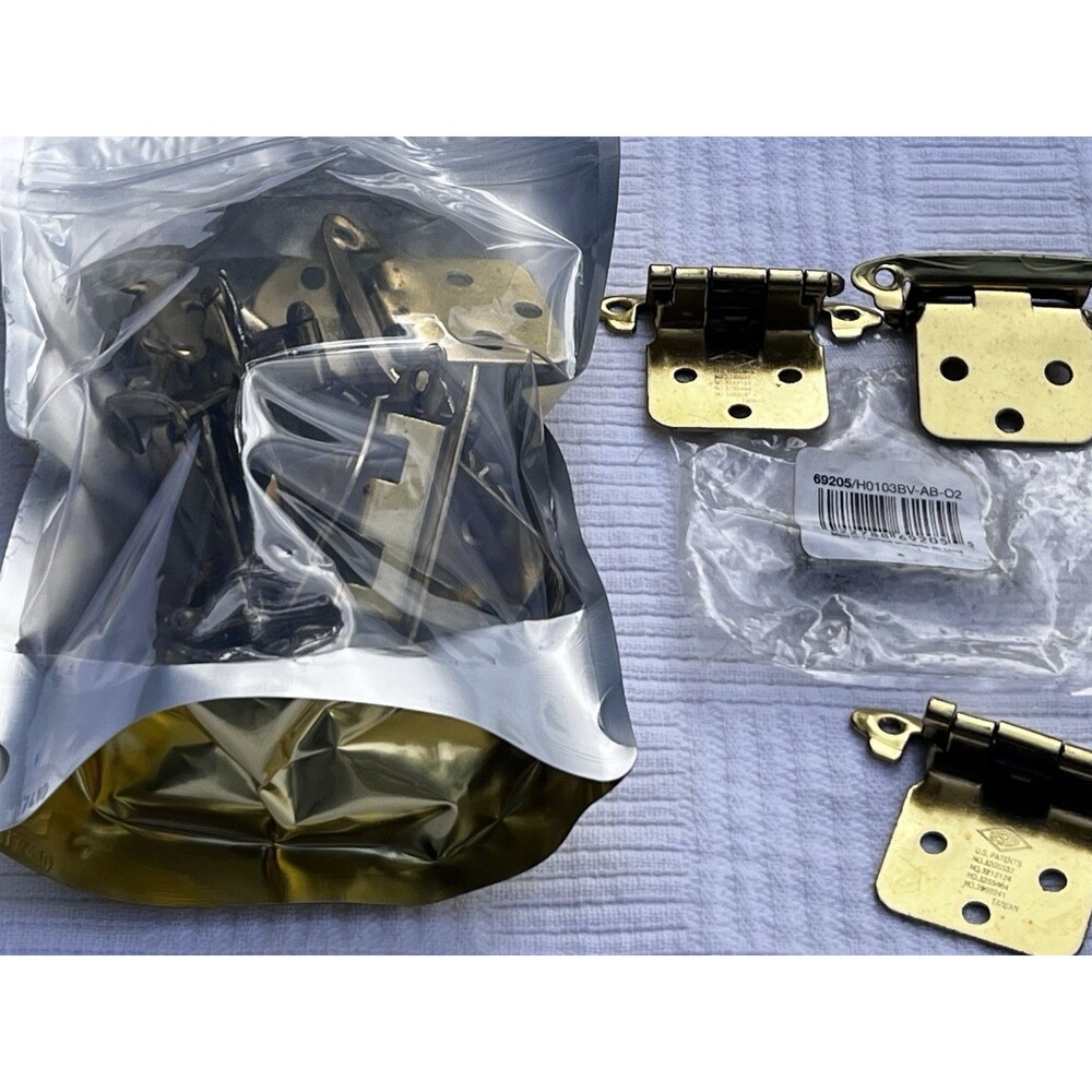 69205 Lot of 15 Vintage Self-Closing Cabinet Hinges Brass Tone w/ Screws